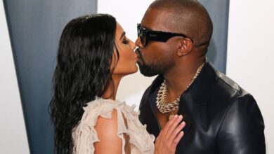 Photo of ¿Regresaron? Kanye West publica foto dándose romántico beso con Kim Kardashian