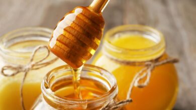 Photo of Cómo usar la miel para aliviar la tos